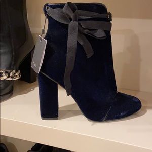 zara midnight blue velvet booties